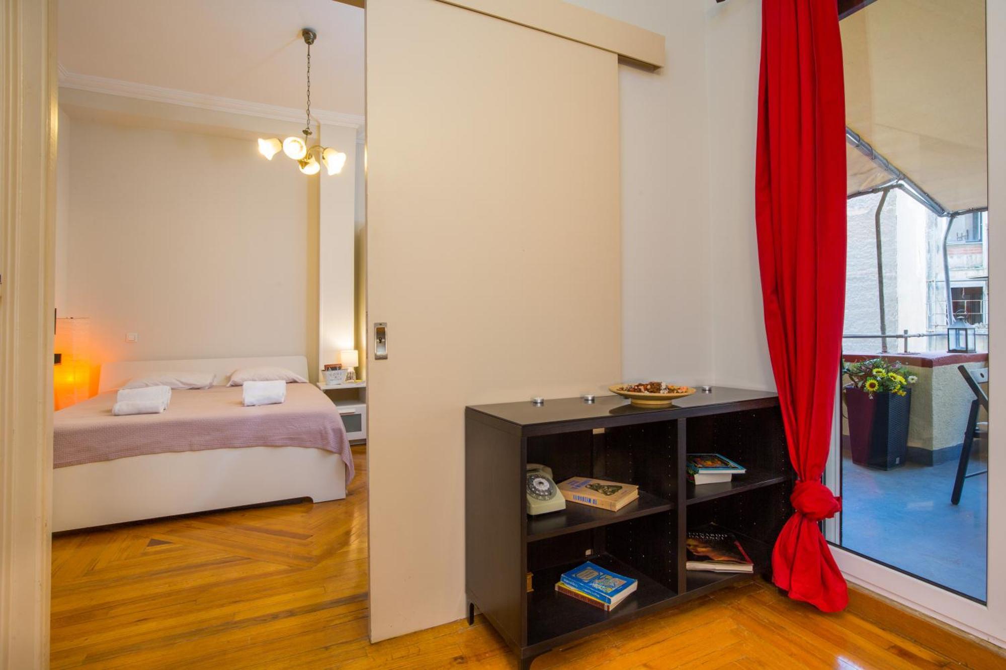 Downtown Quiet Apartment On A Pedestrian Street Athènes Extérieur photo