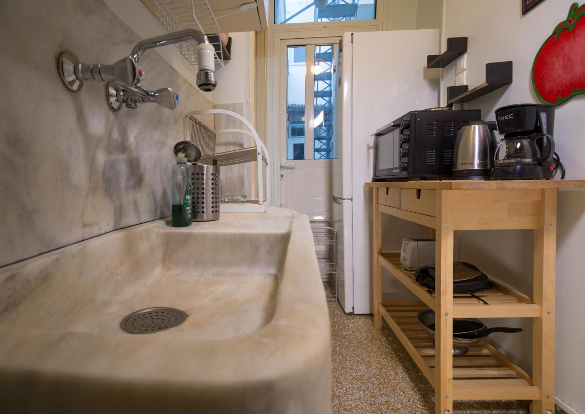 Downtown Quiet Apartment On A Pedestrian Street Athènes Extérieur photo
