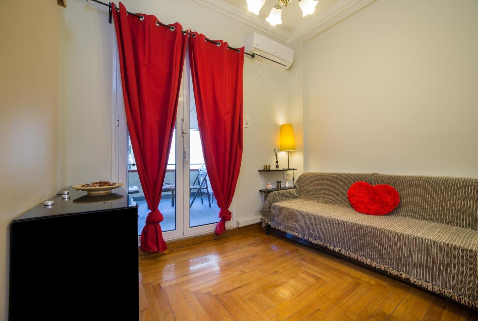 Downtown Quiet Apartment On A Pedestrian Street Athènes Extérieur photo